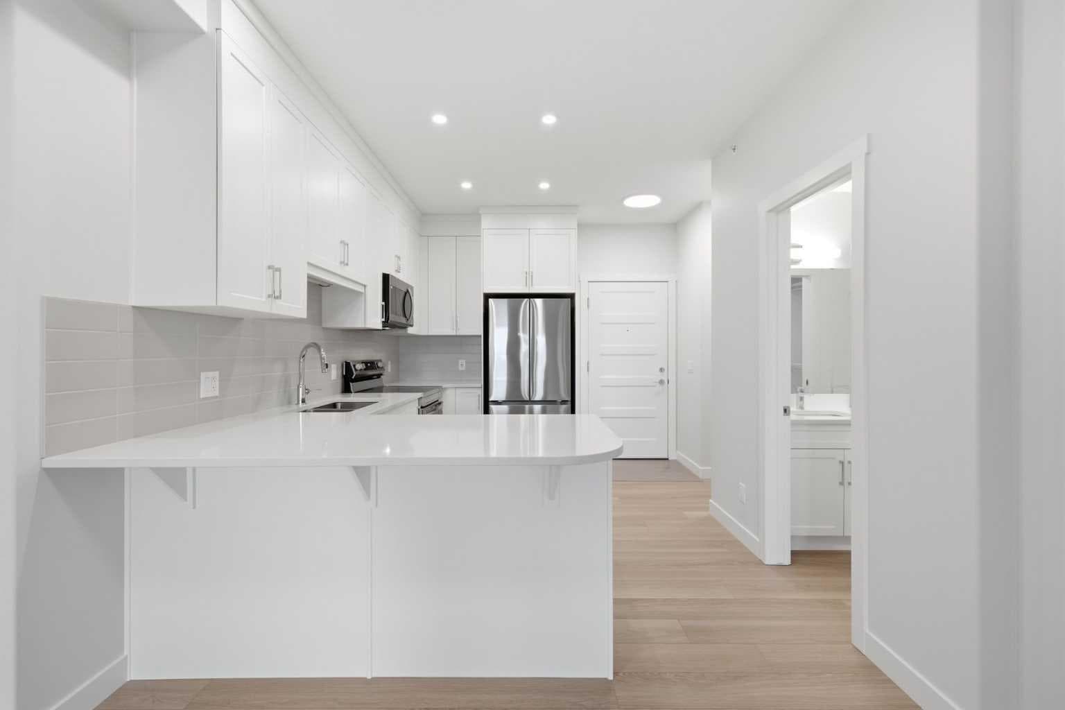 1410, 81 Arbour Lake View NW