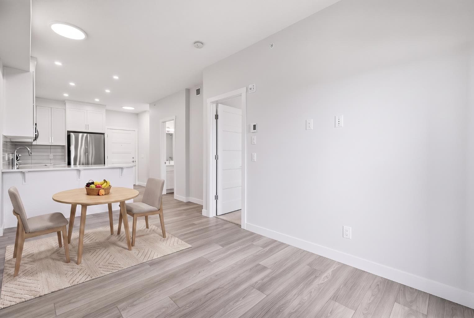 1410, 81 Arbour Lake View NW