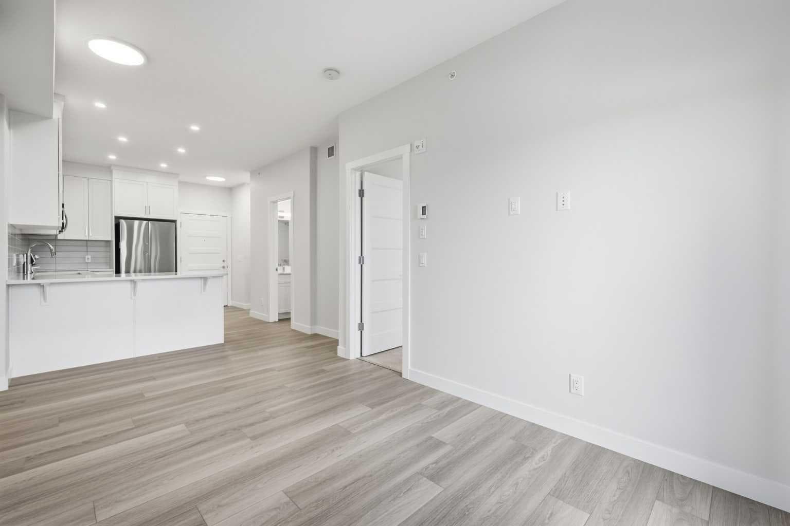 1410, 81 Arbour Lake View NW