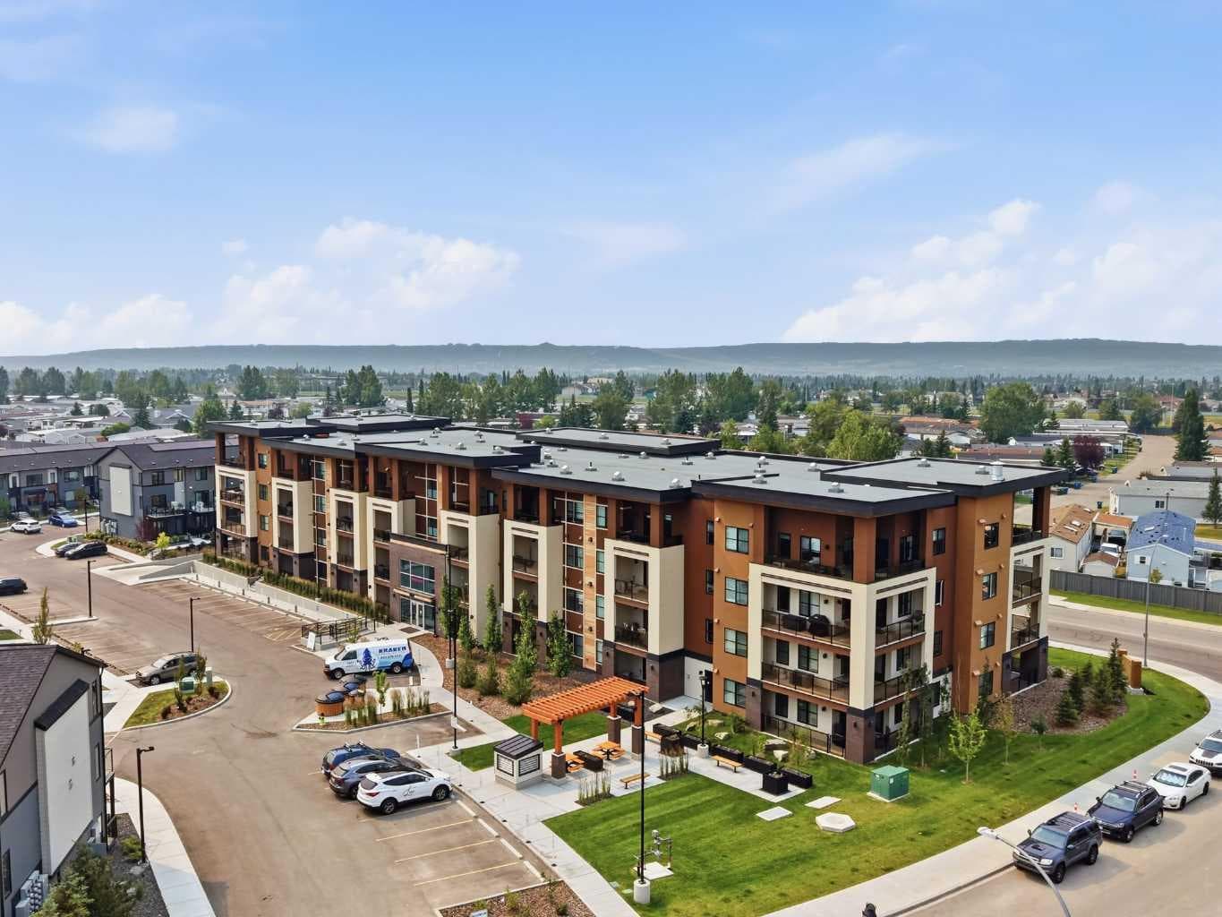 1410, 81 Arbour Lake View NW