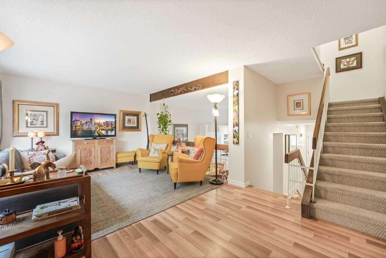70 Brae Glen Lane SW