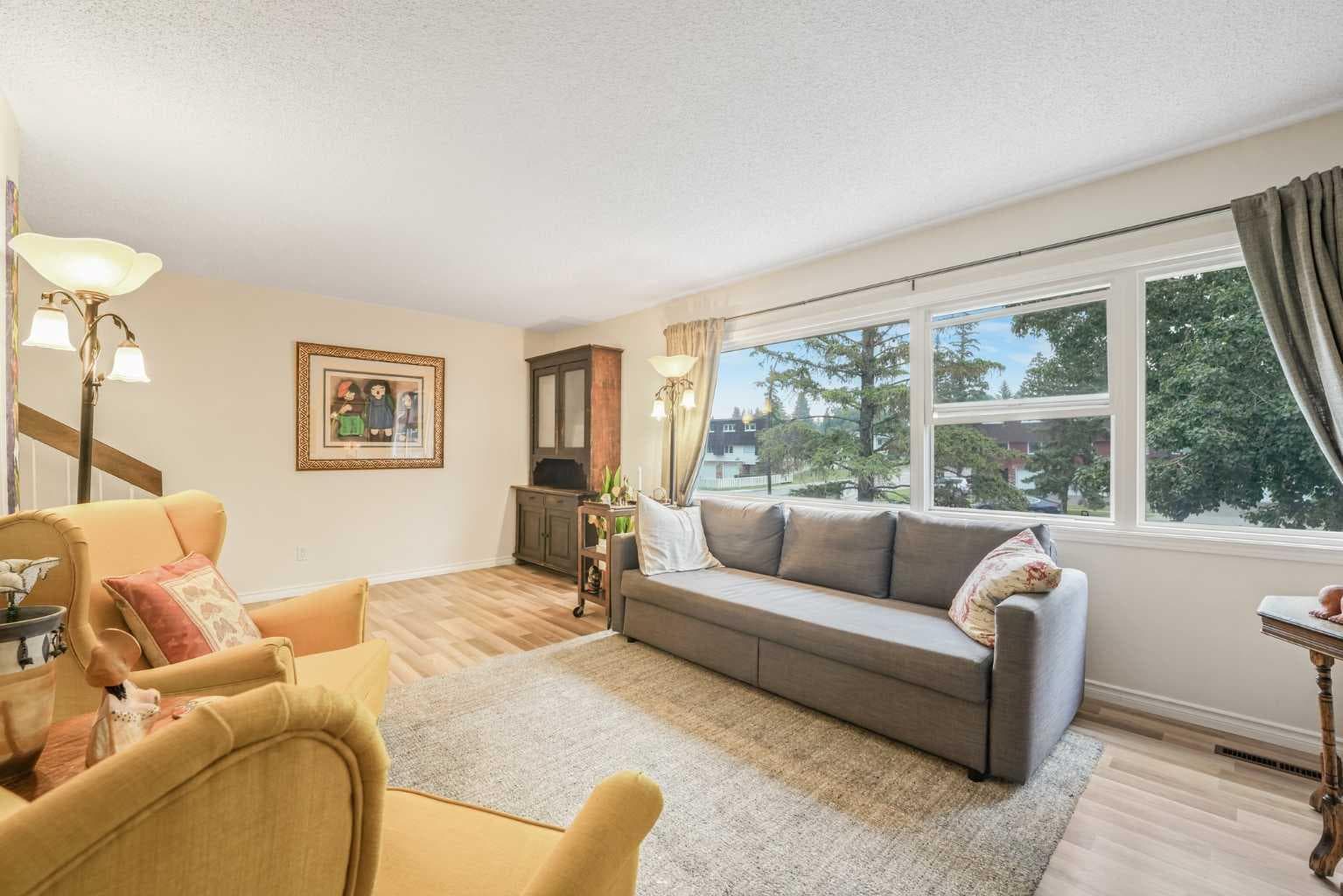 70 Brae Glen Lane SW