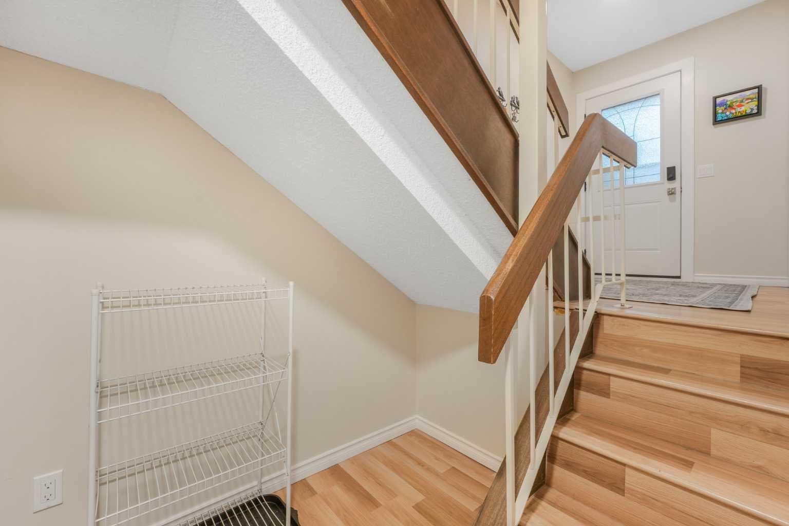 70 Brae Glen Lane SW