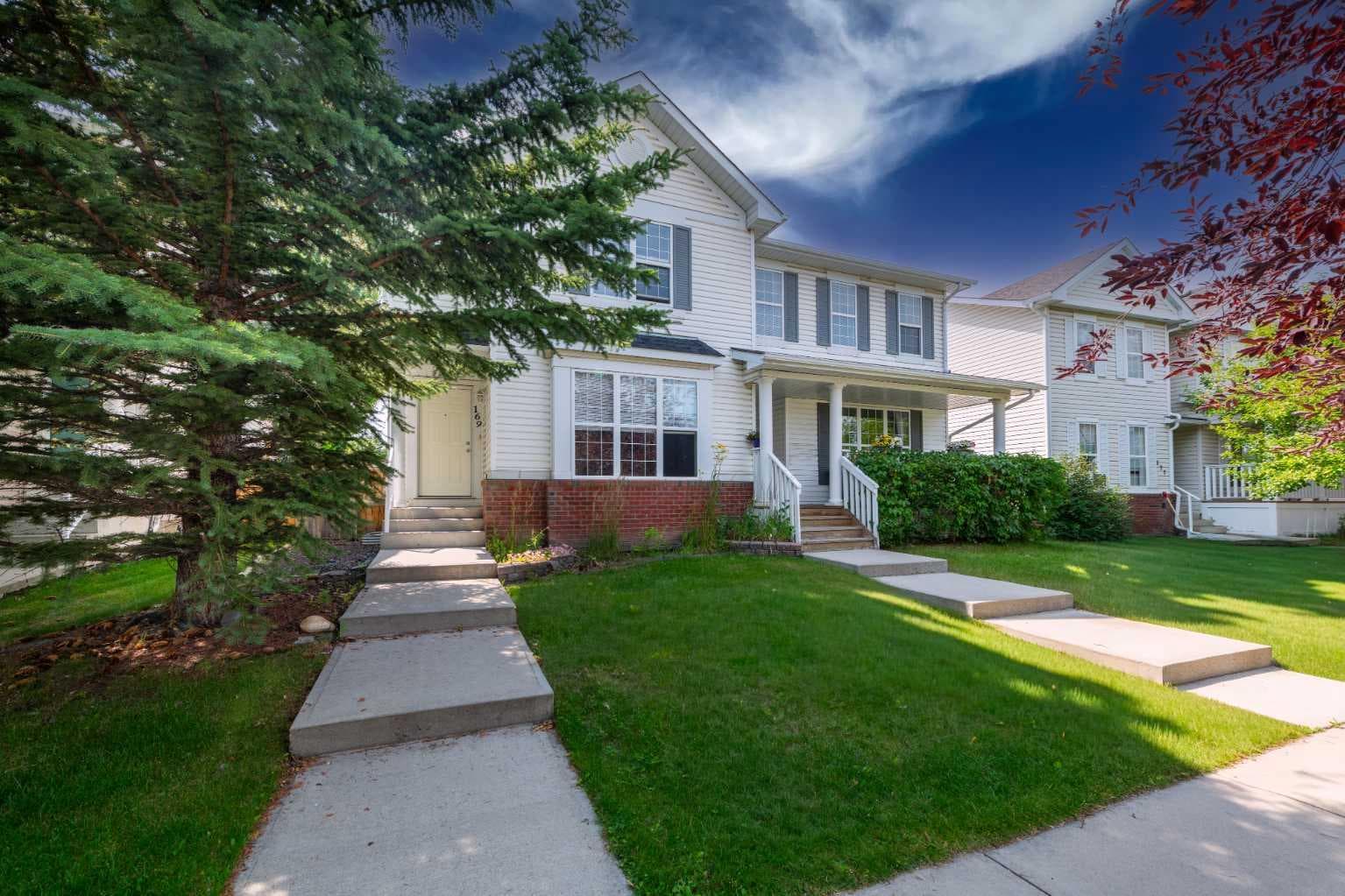 169 Everstone Drive SW