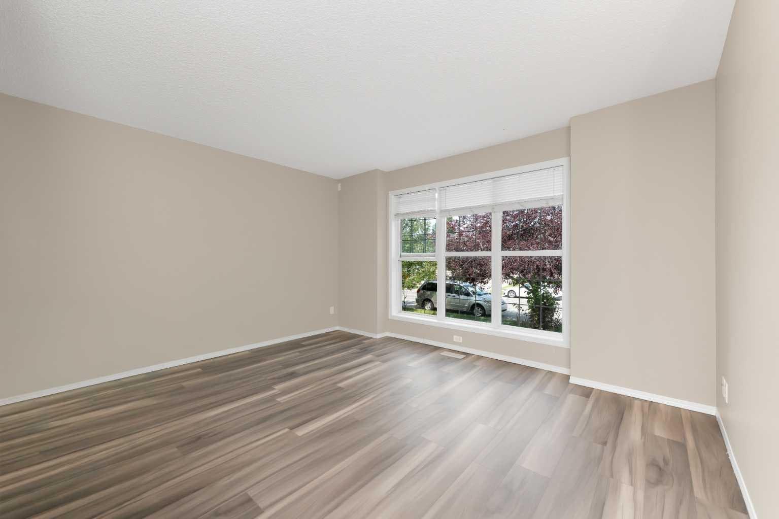 169 Everstone Drive SW