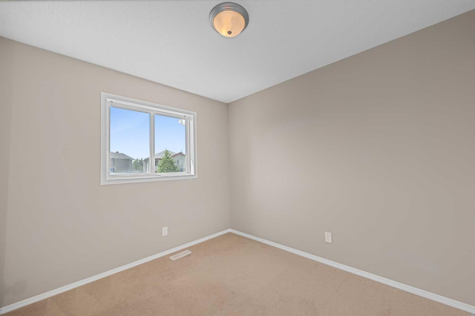 169 Everstone Drive SW