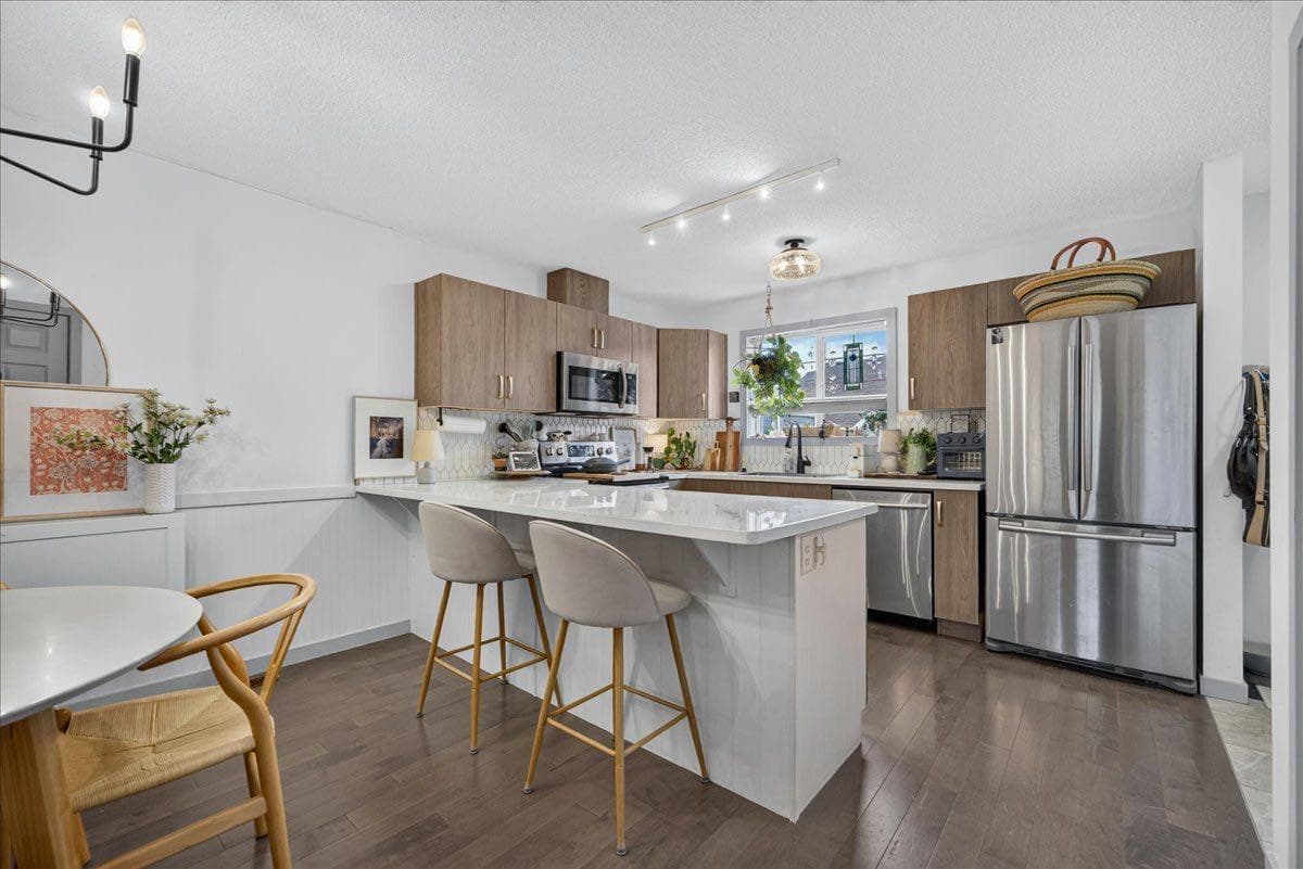 146 Sunset Road 
