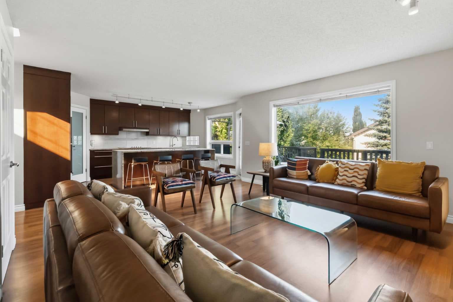 307 Hidden Cove NW