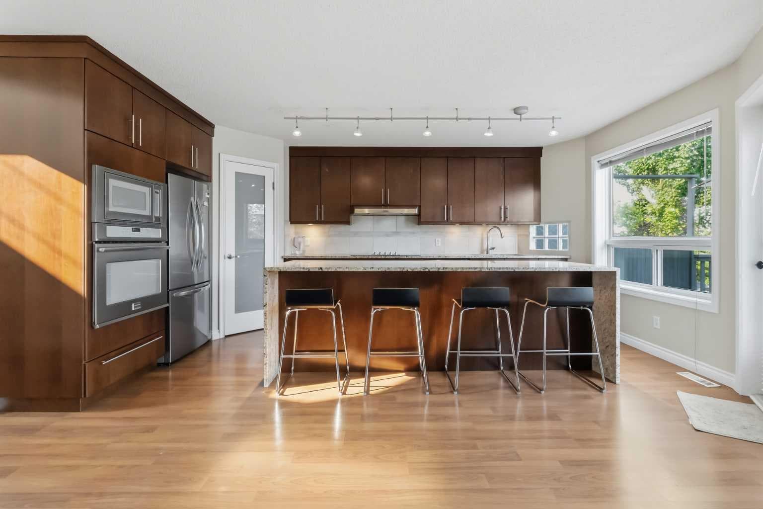 307 Hidden Cove NW