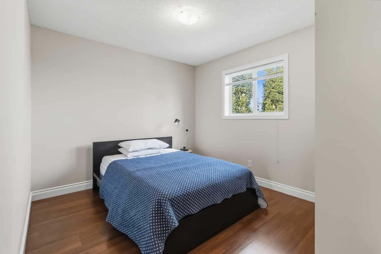 307 Hidden Cove NW