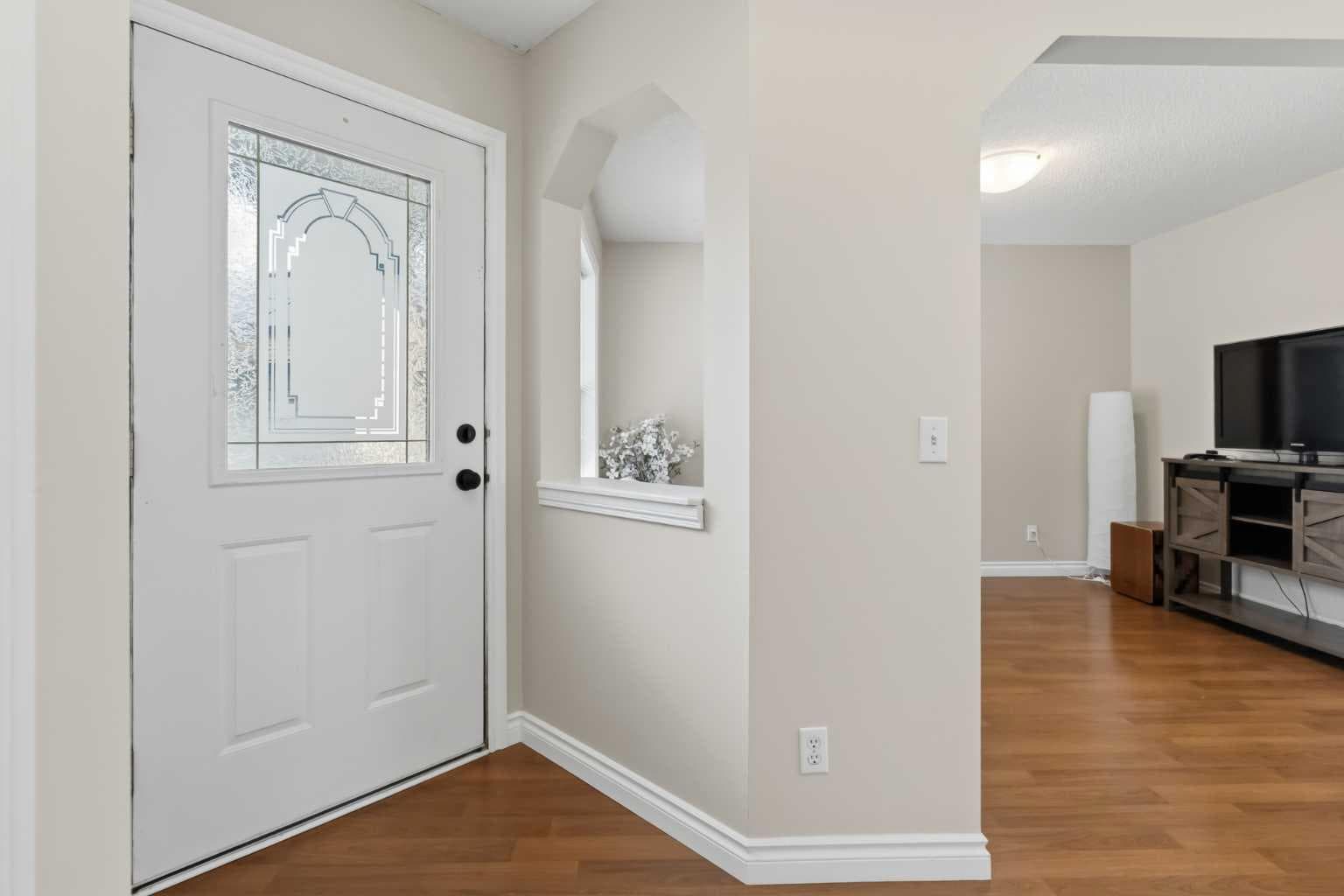 307 Hidden Cove NW