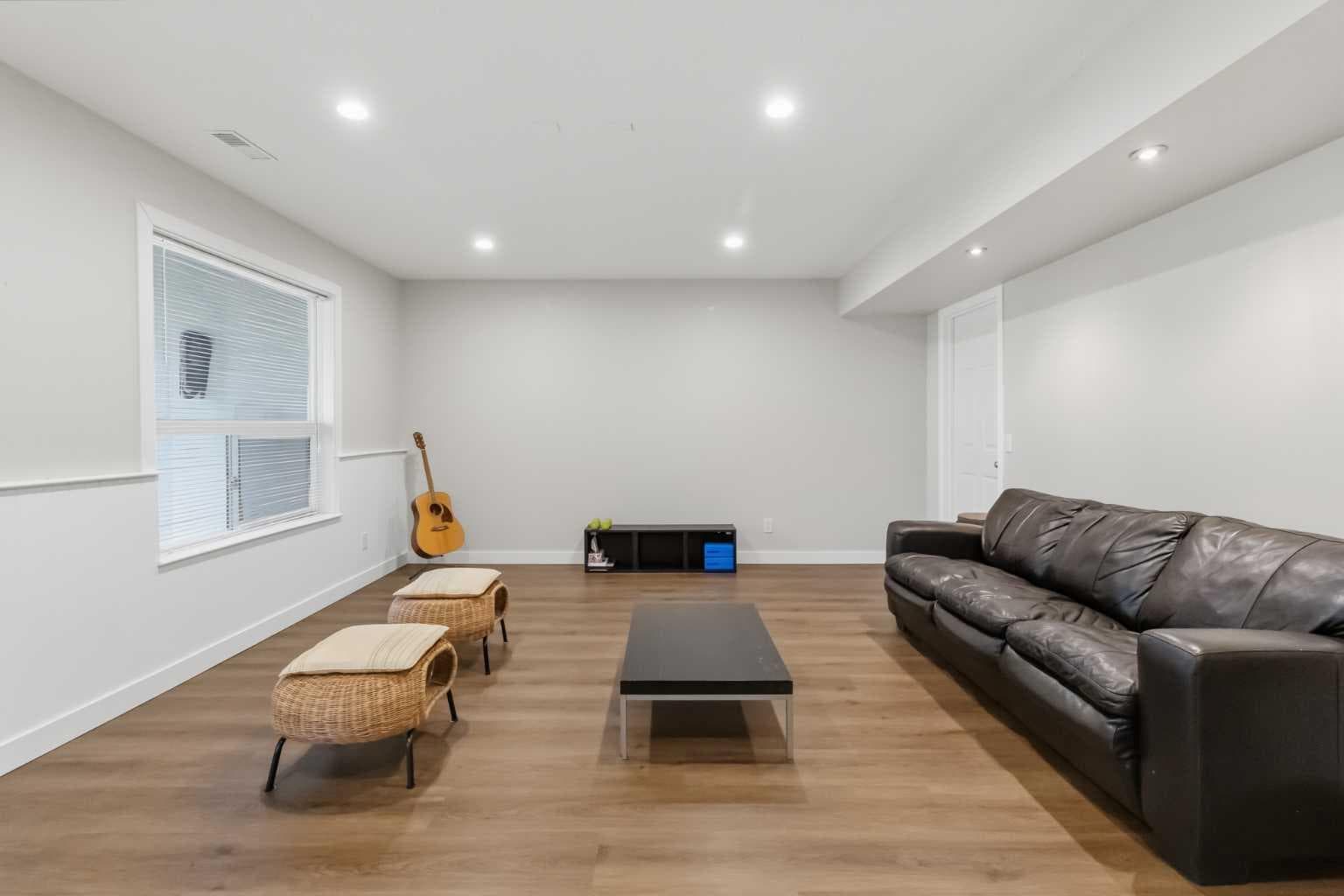 307 Hidden Cove NW