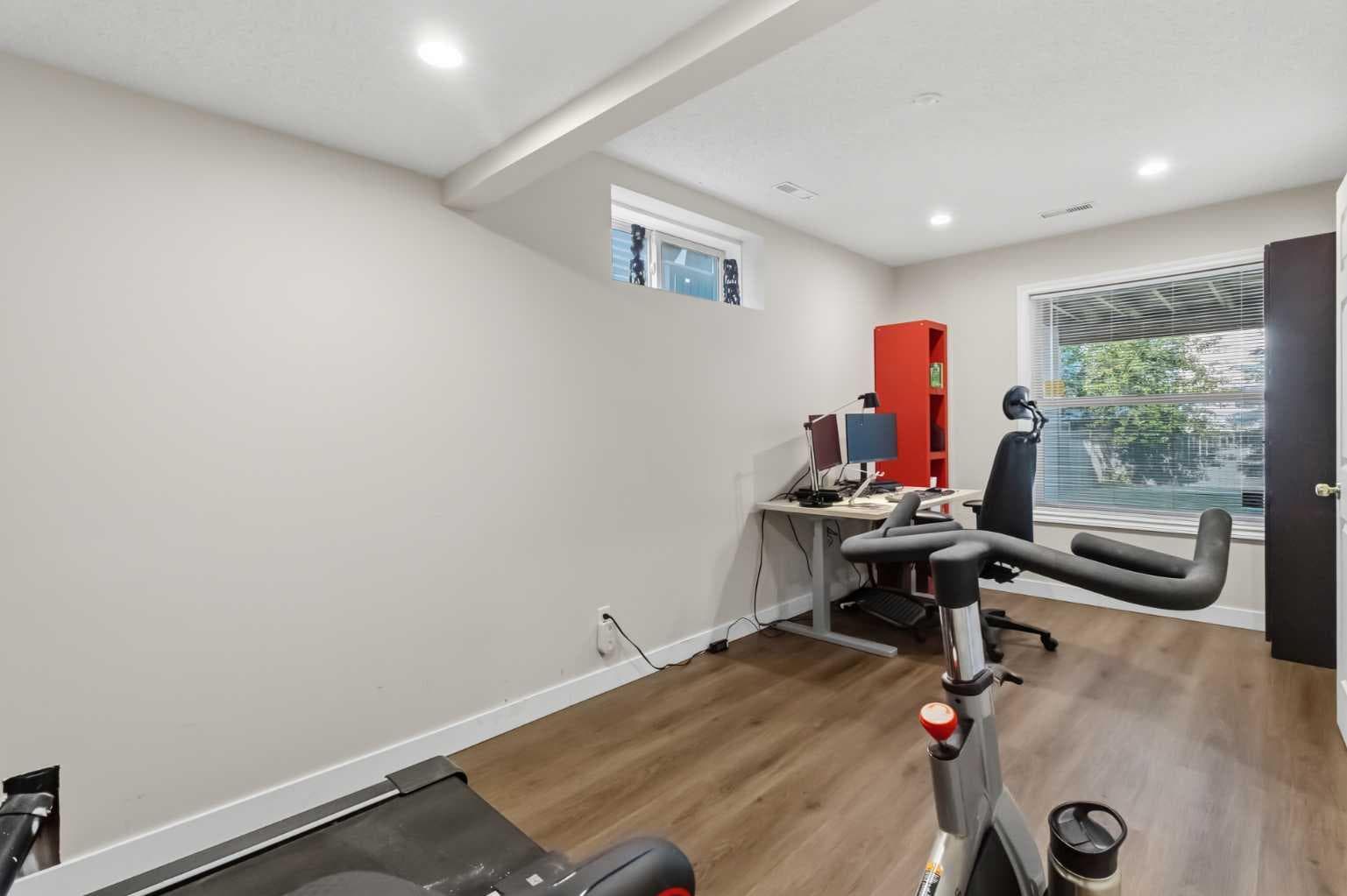 307 Hidden Cove NW