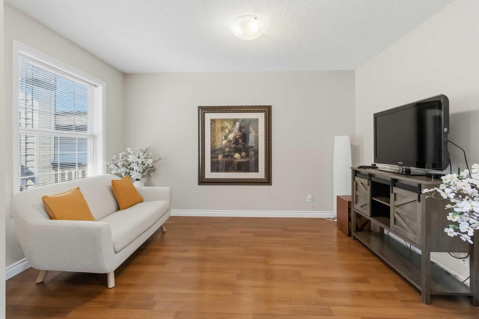 307 Hidden Cove NW
