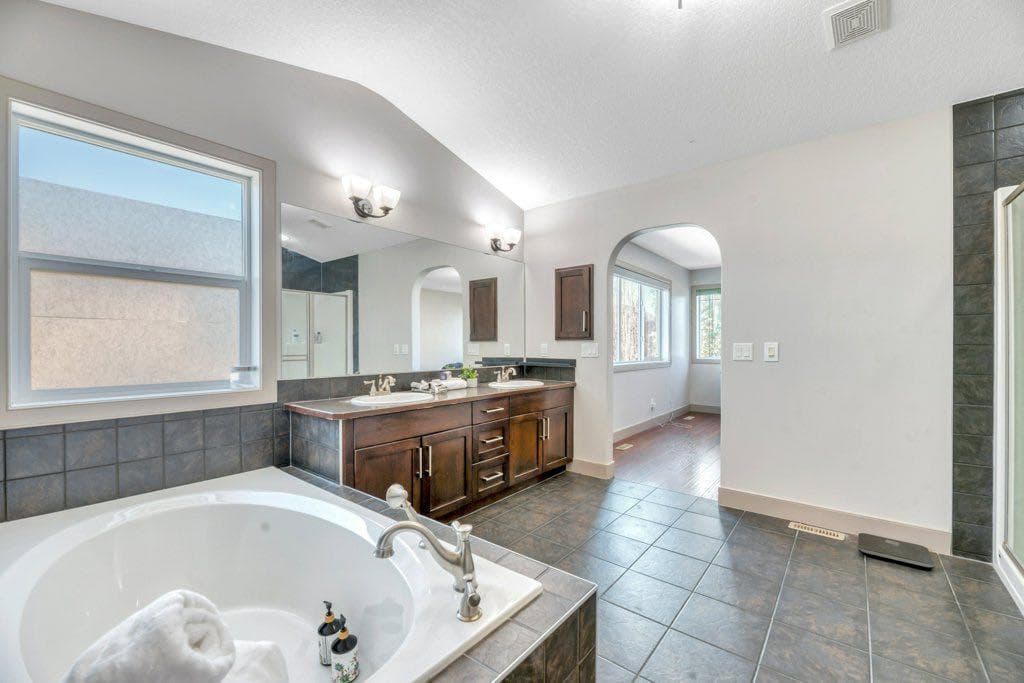 101 Hawkmere Place 