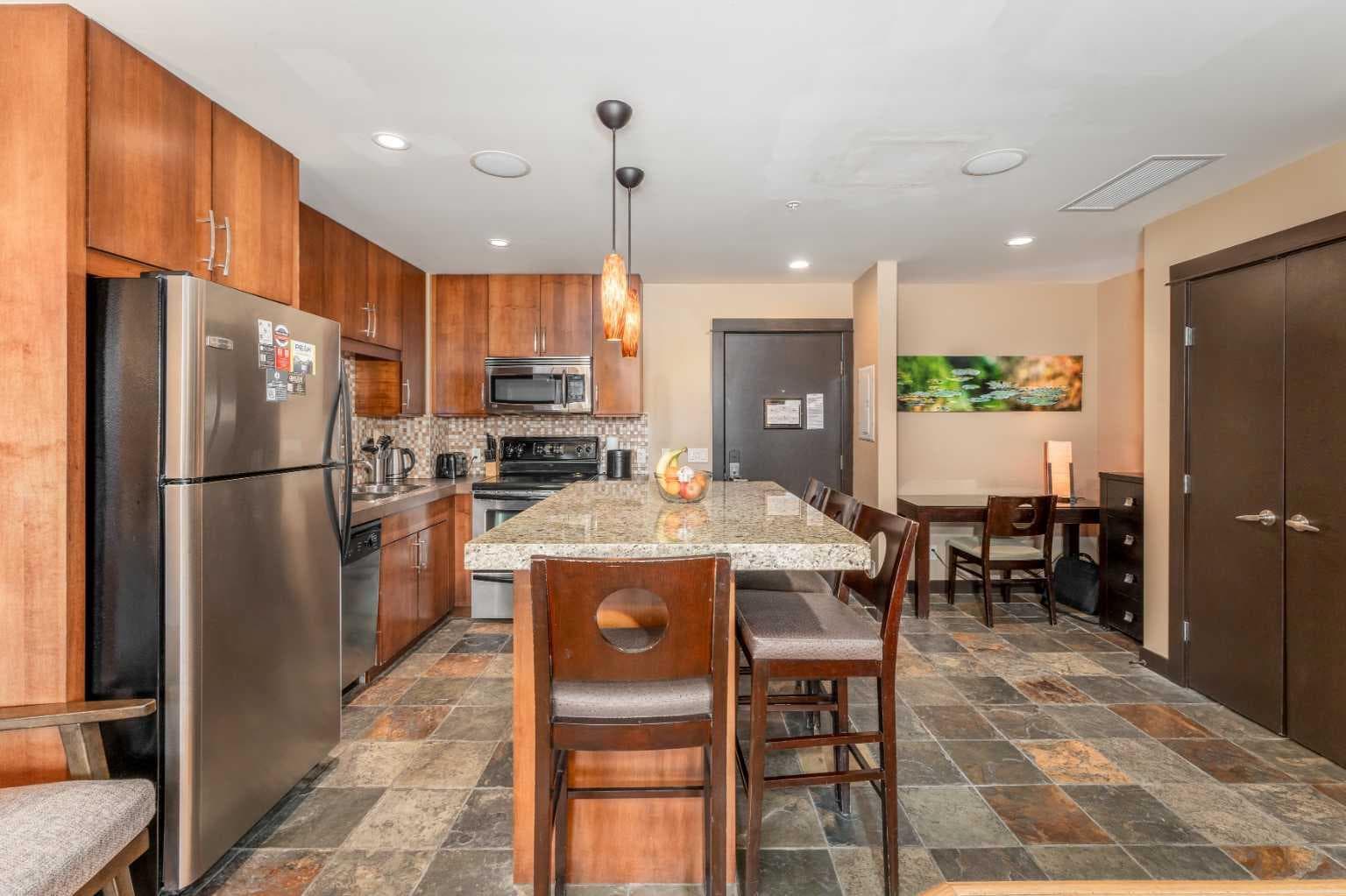 218 A & B, 1818 Mountain Avenue 