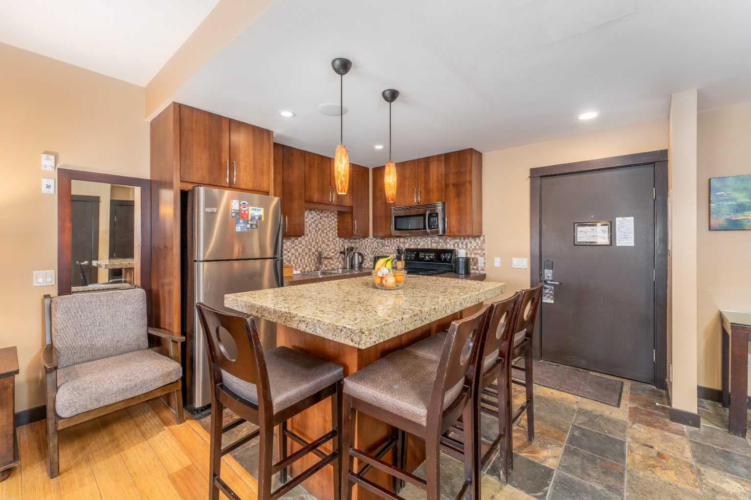 218 A & B, 1818 Mountain Avenue 