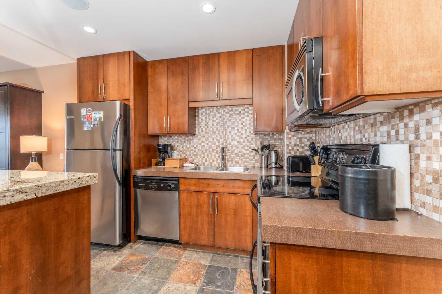 218 A & B, 1818 Mountain Avenue 