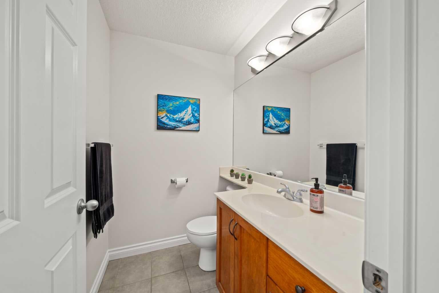 4203, 24 Hemlock Crescent SW