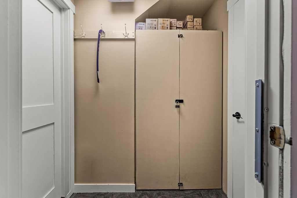 104, 512 Bow Valley Trail 