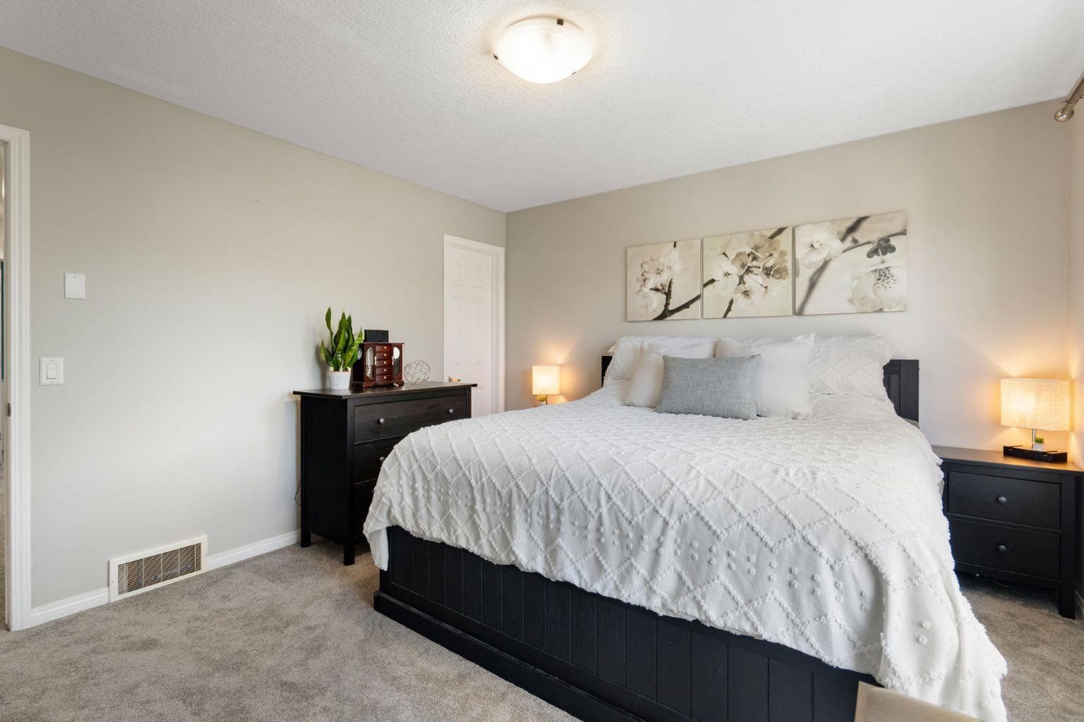 70 Walden Manor SE
