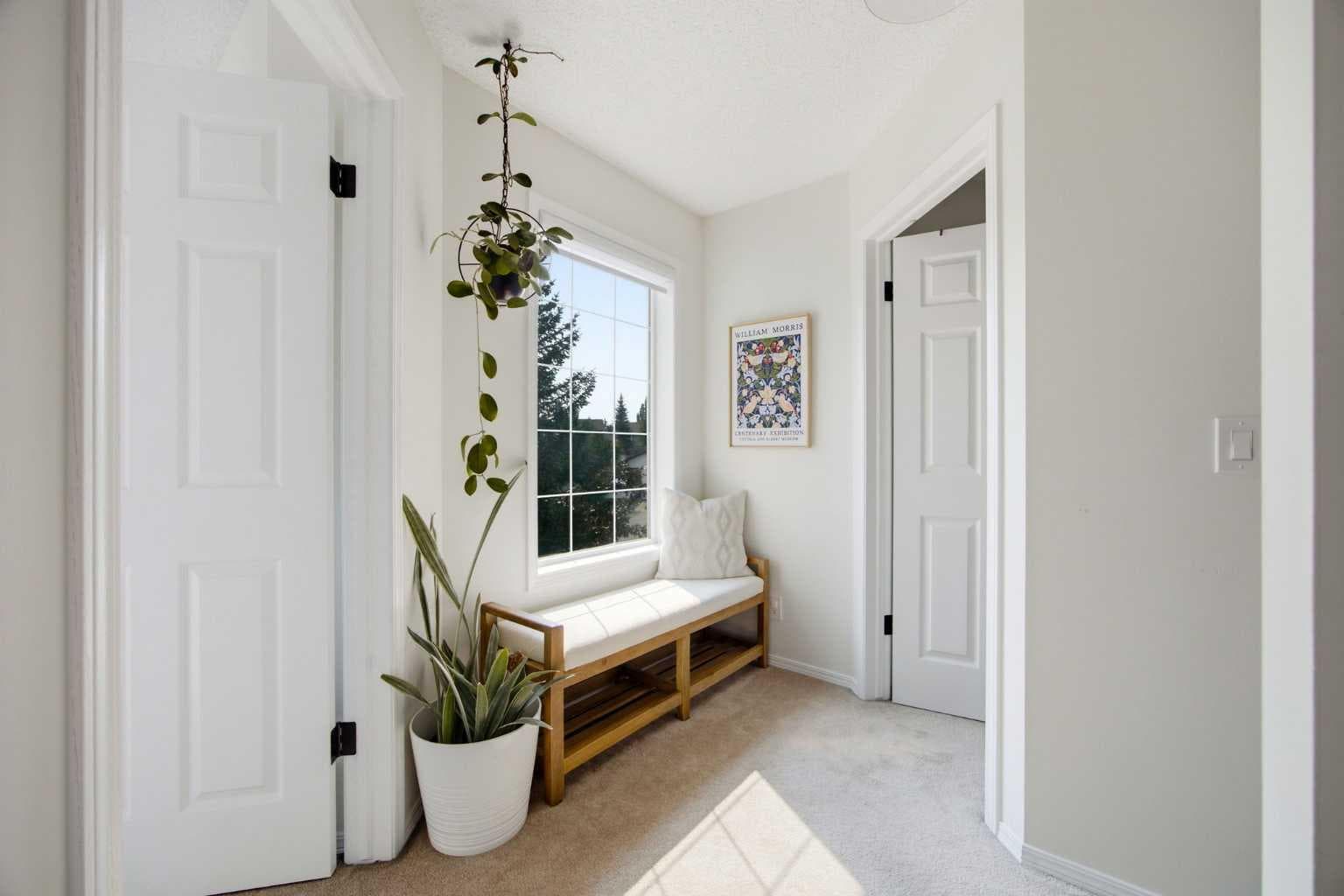 100 Bow Ridge Crescent 