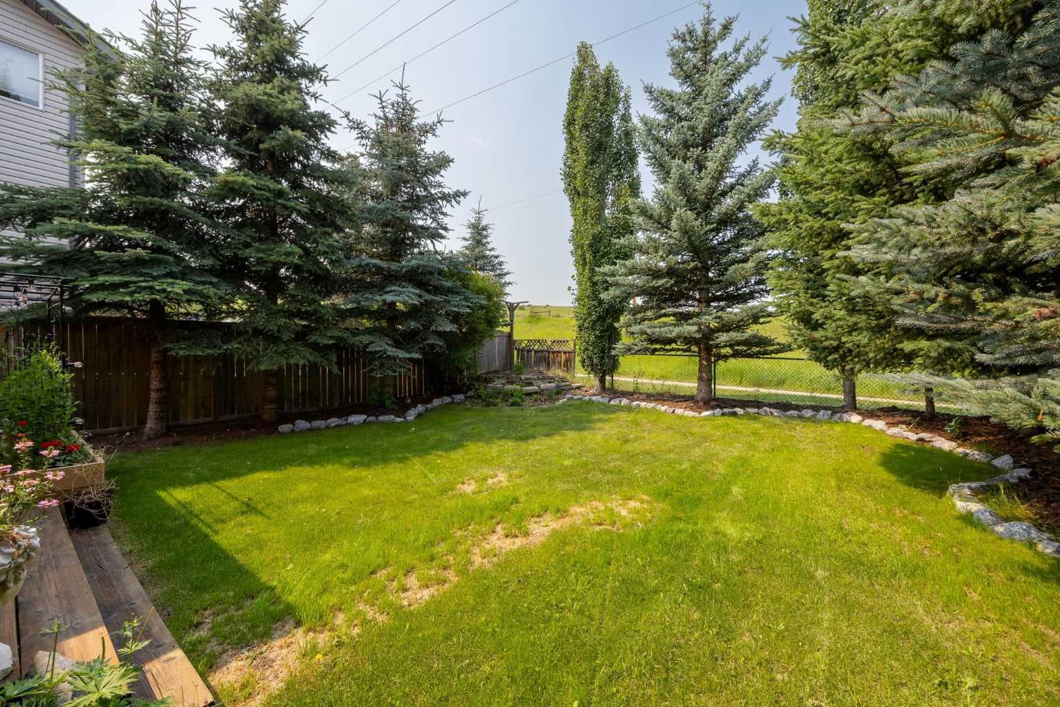 100 Bow Ridge Crescent 