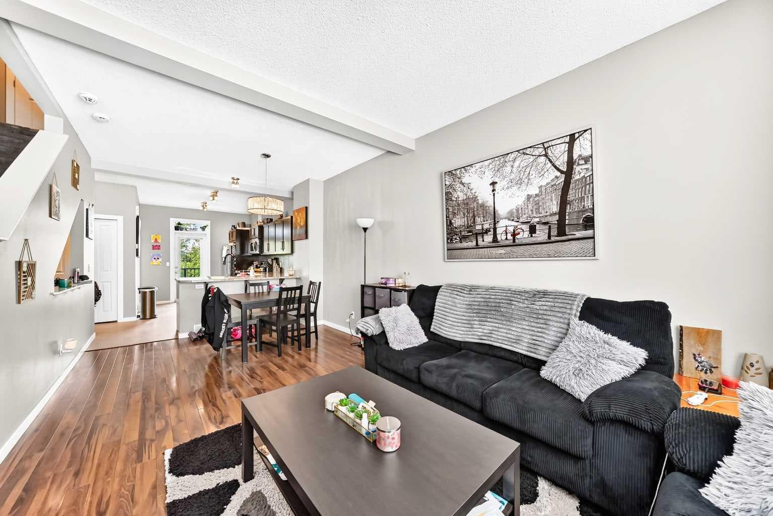60 New Brighton Point SE