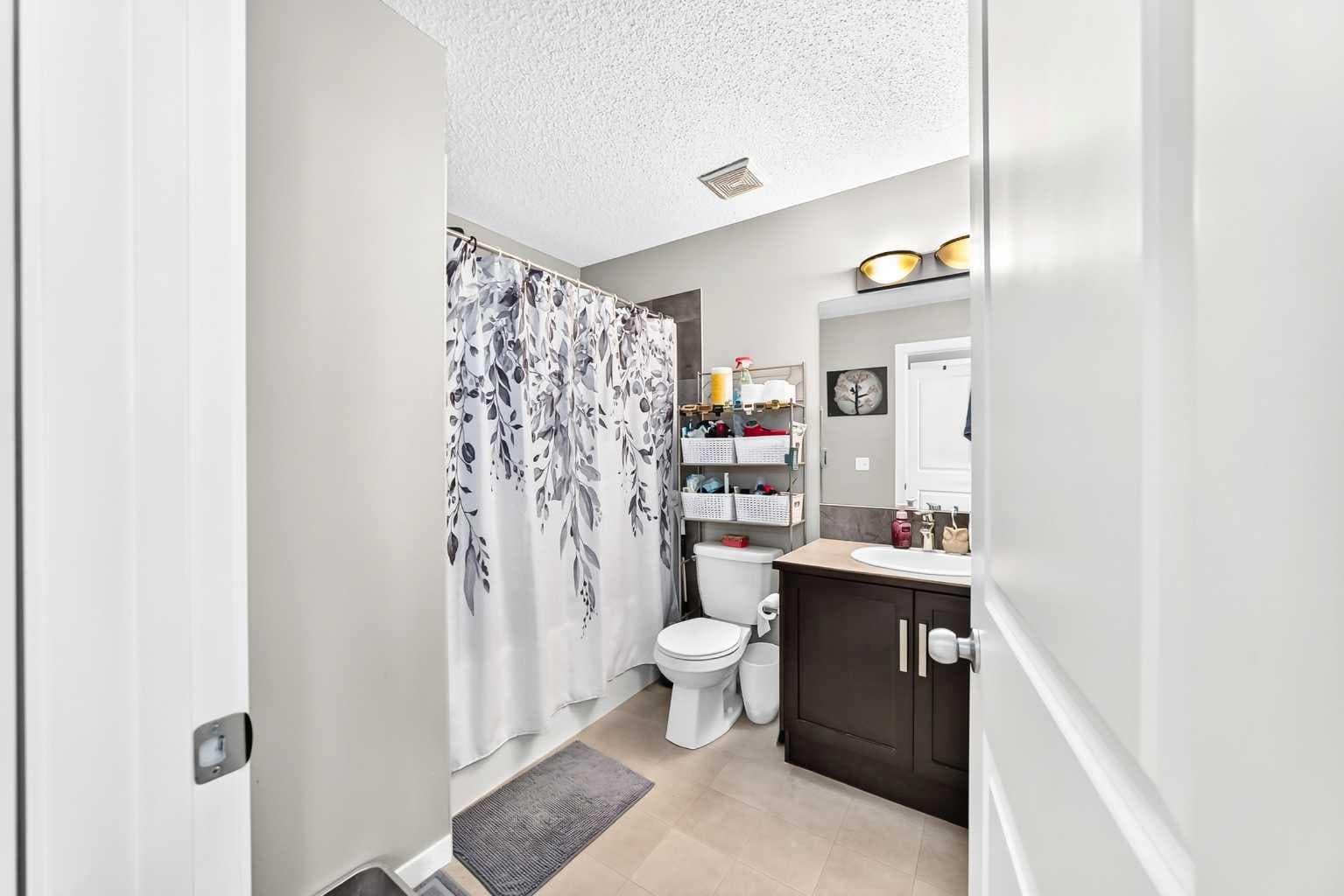 60 New Brighton Point SE