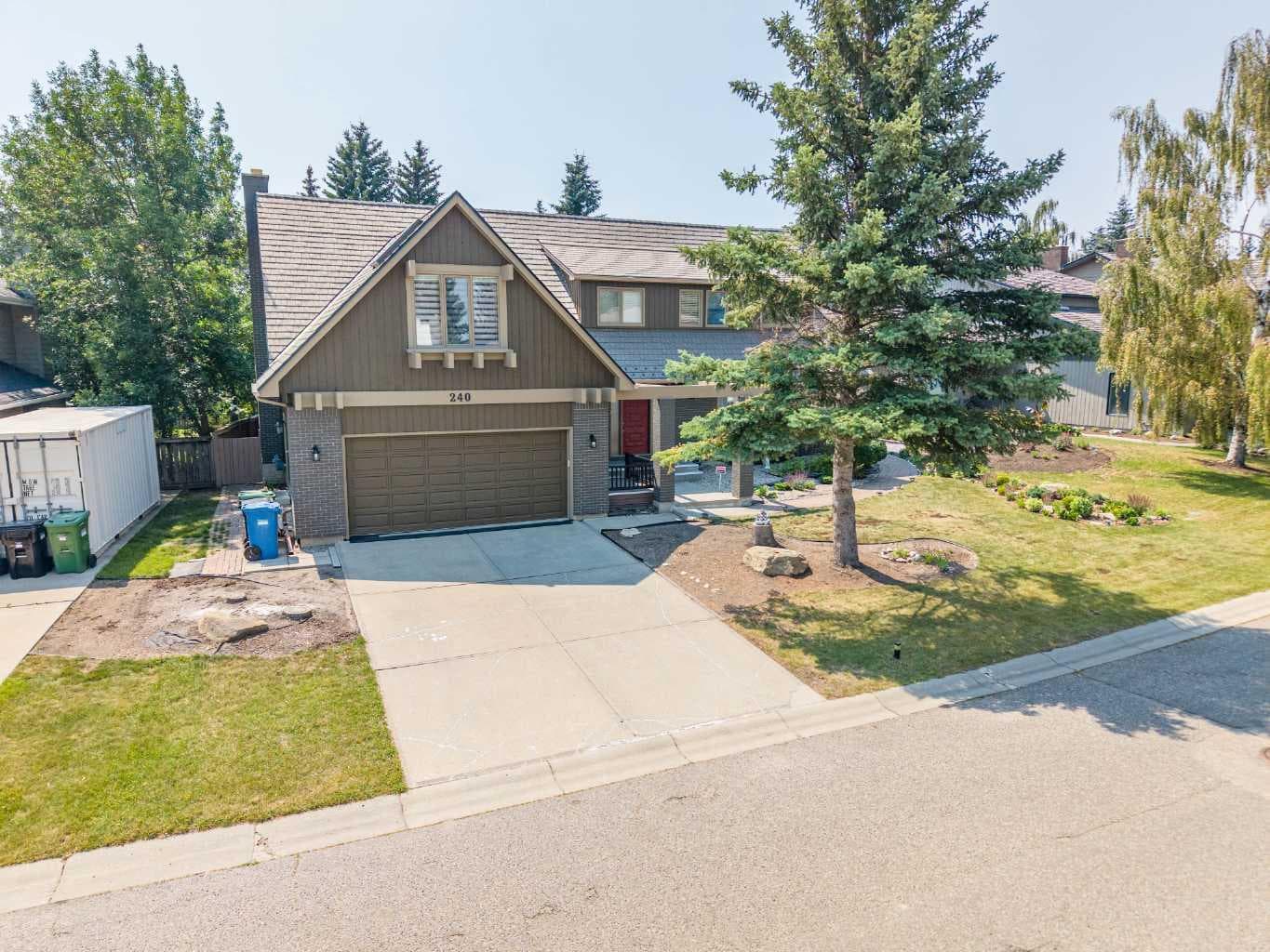 240 Canterville Drive SW