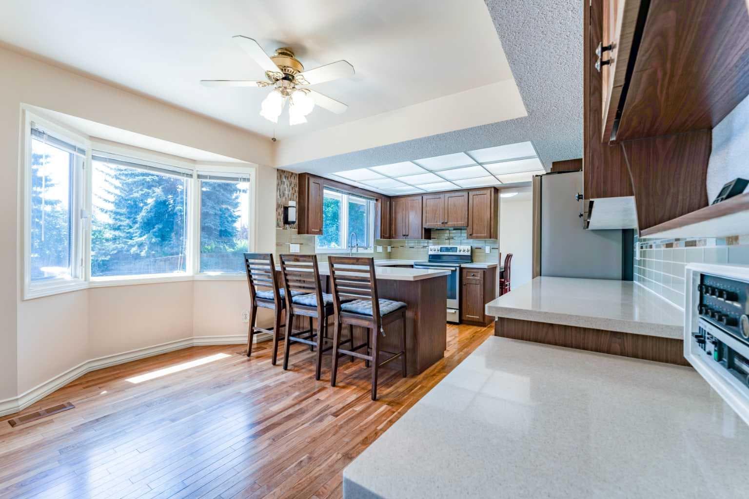 240 Canterville Drive SW