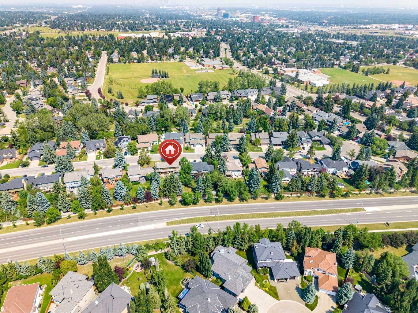 240 Canterville Drive SW