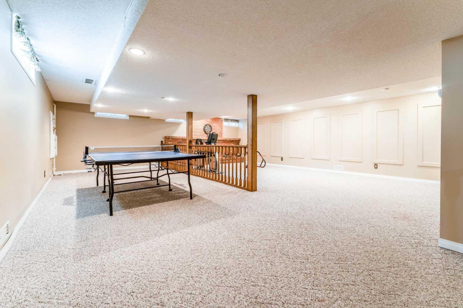 240 Canterville Drive SW