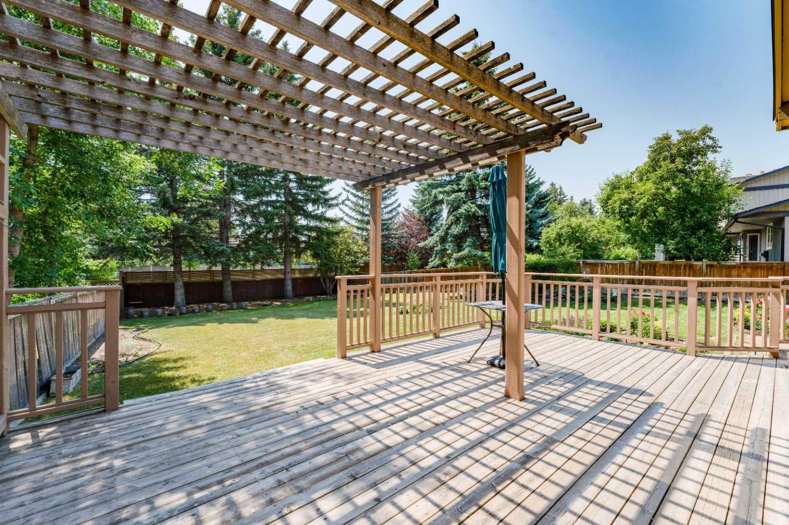 240 Canterville Drive SW