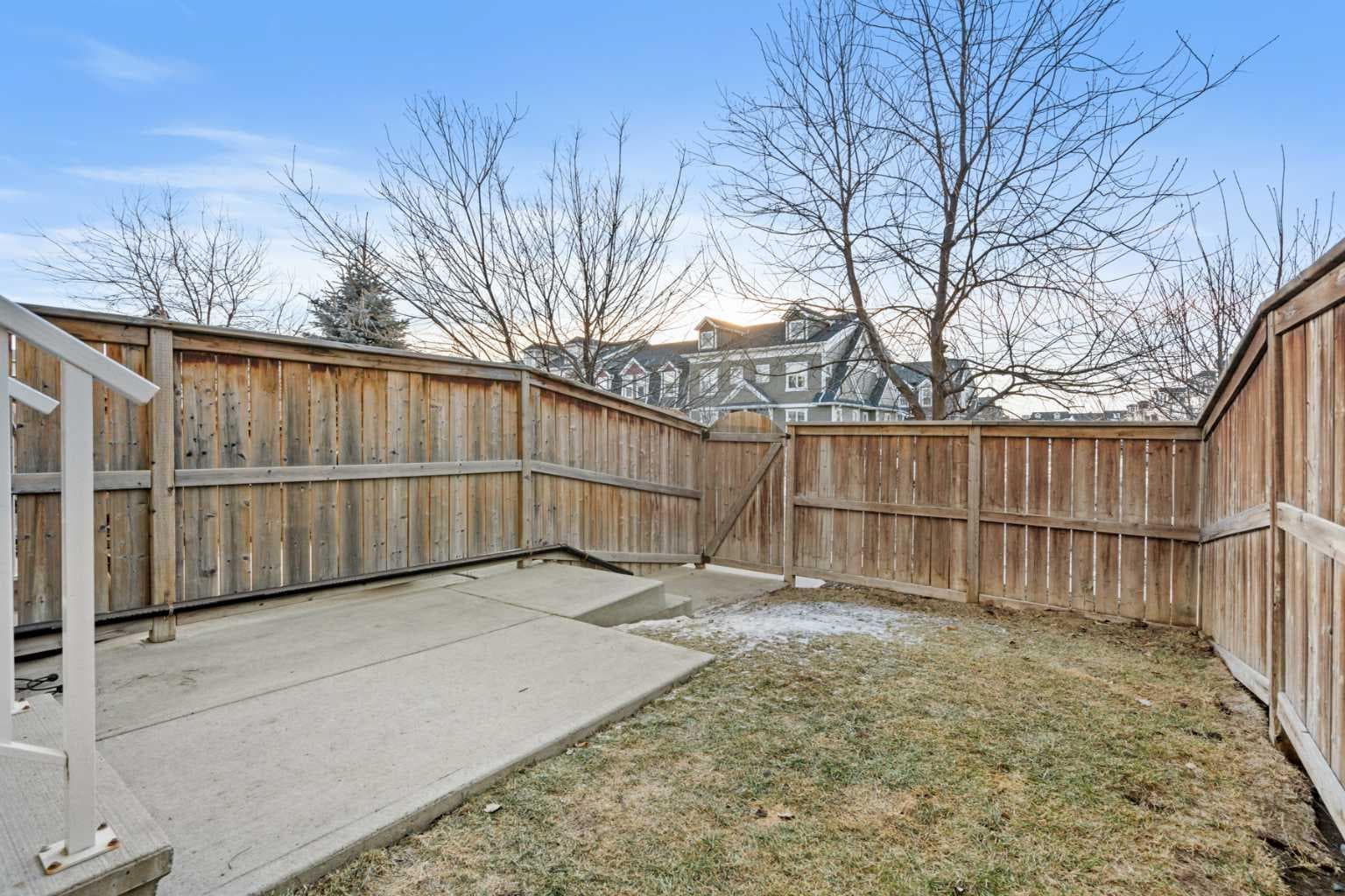 111 Auburn Bay Street SE