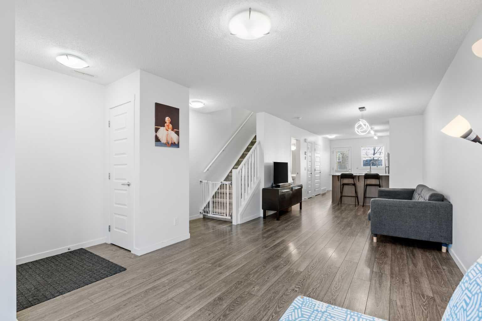 111 Auburn Bay Street SE