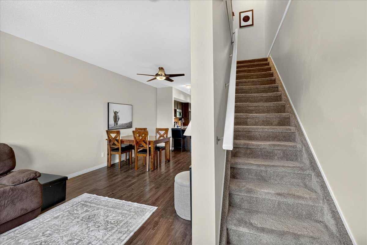 2003, 280 Williamstown Close NW