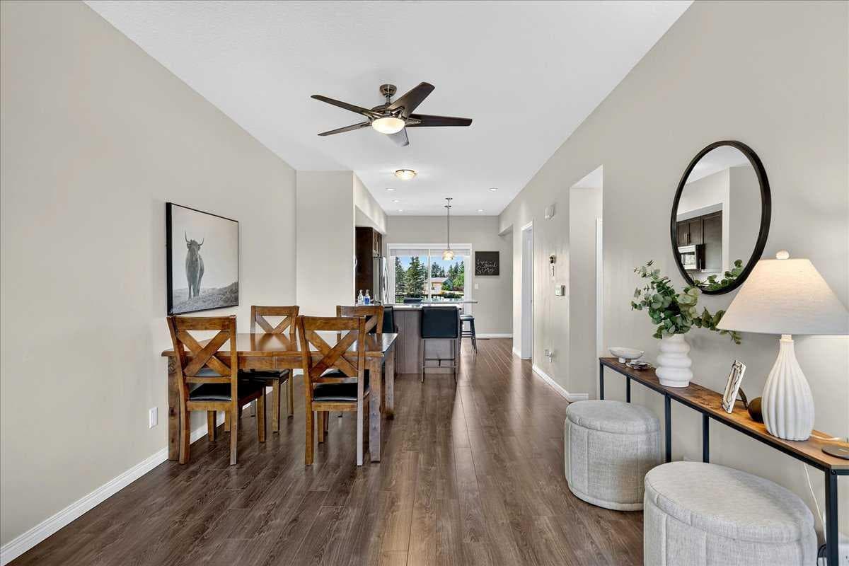 2003, 280 Williamstown Close NW
