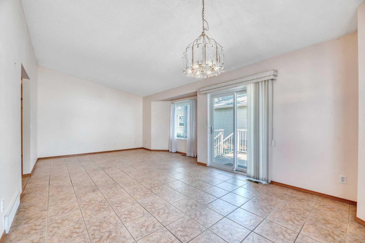 33 Riverview Point SE