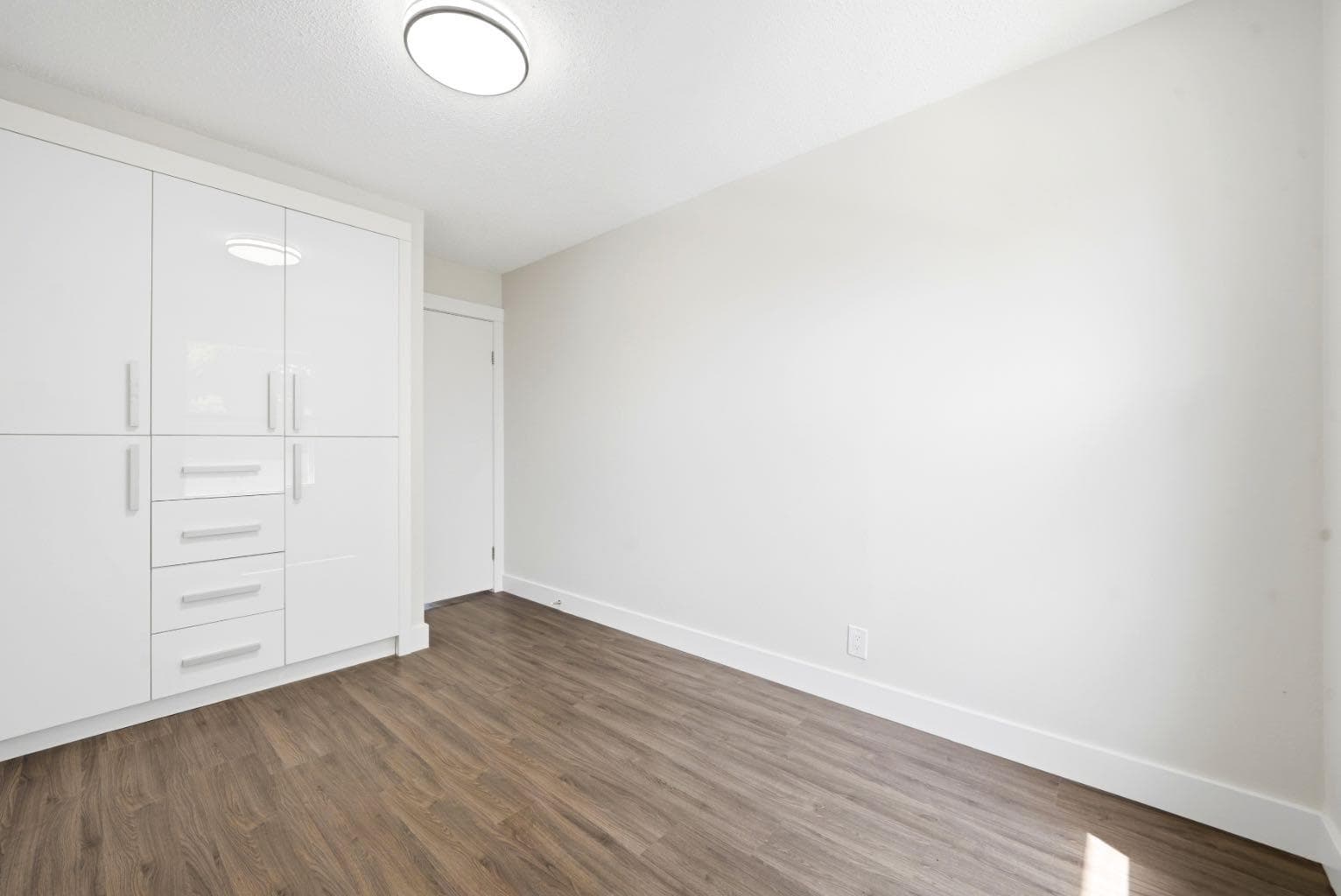 42, 123 Queensland Drive SE