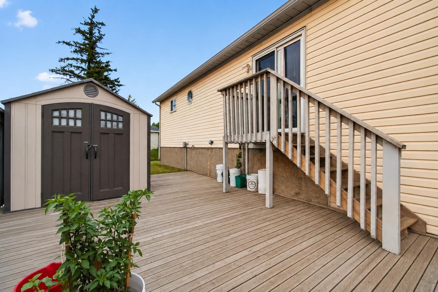 4 Hunterhorn Gate NE