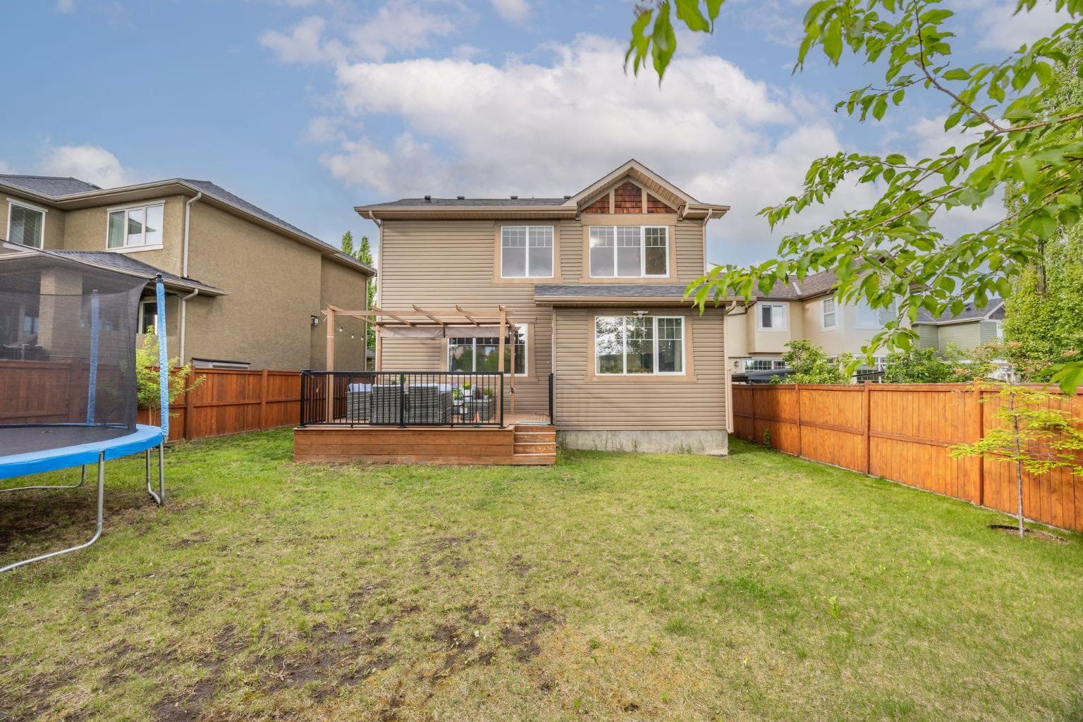 575 Evergreen Circle SW