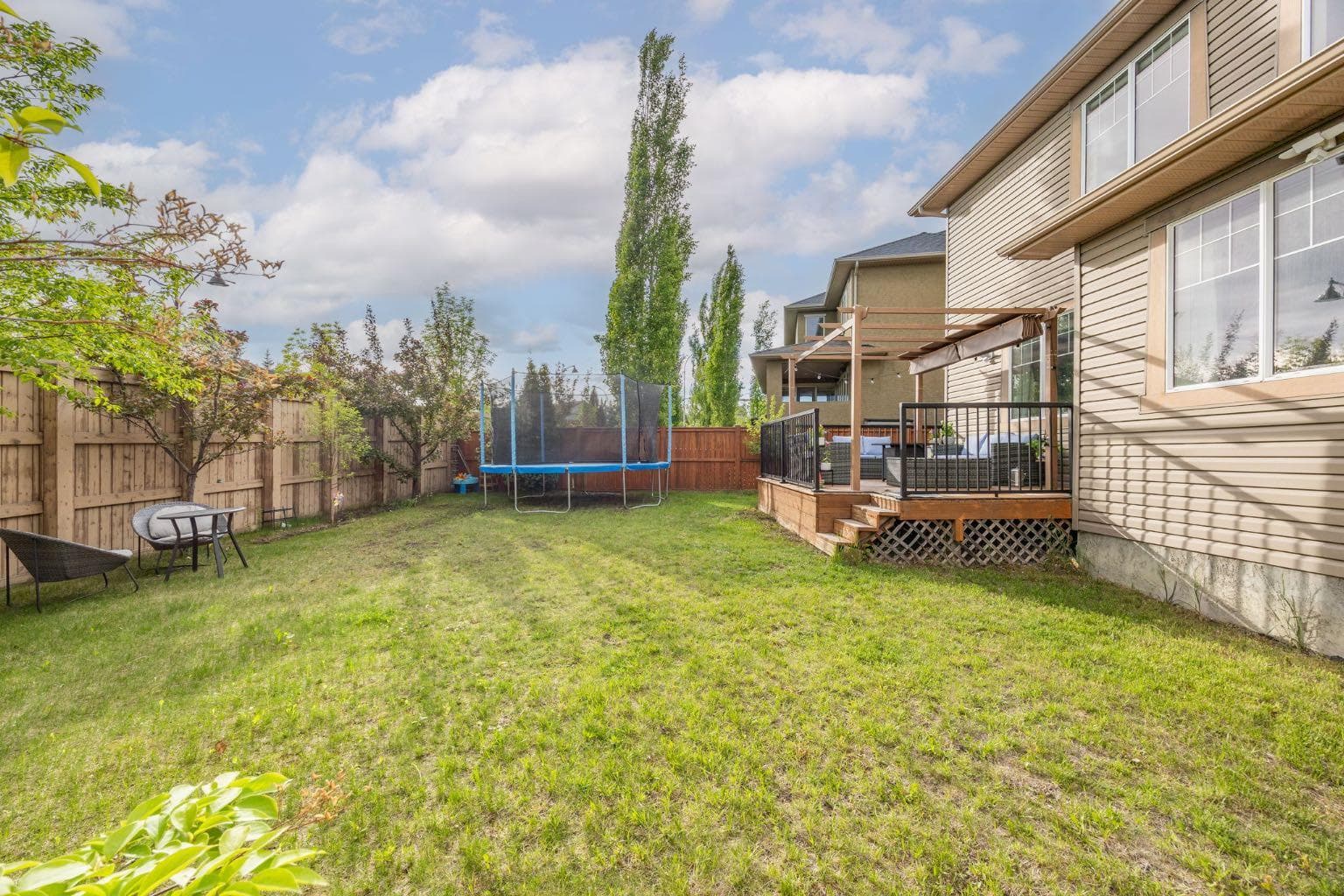 575 Evergreen Circle SW