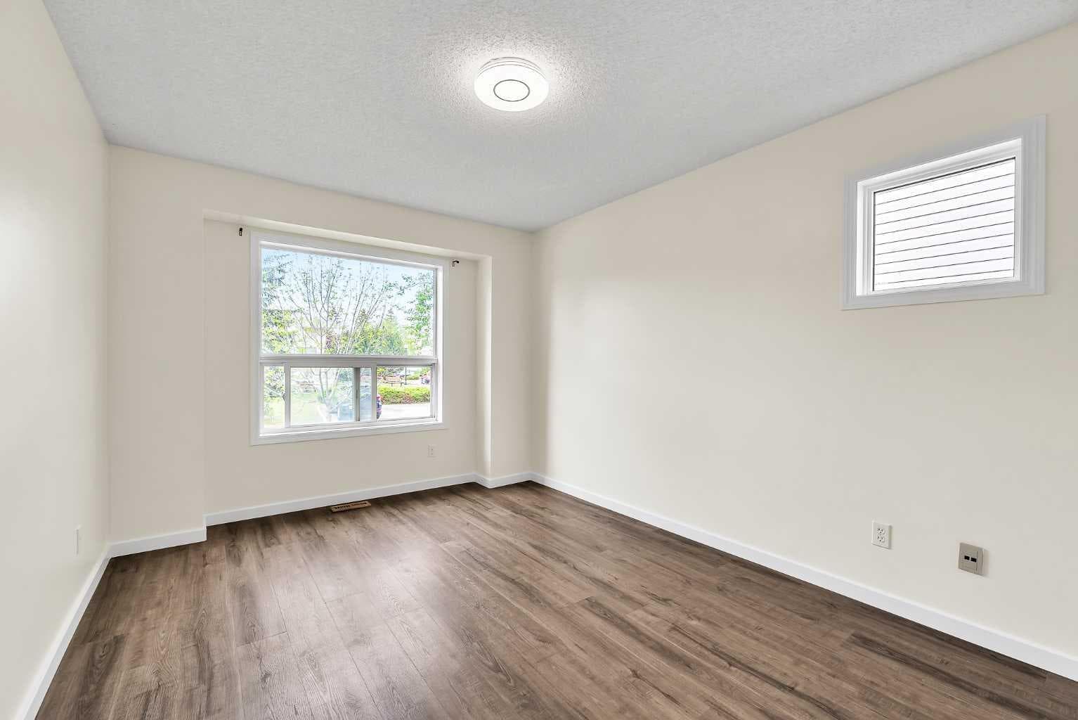 68 Catalina Circle NE