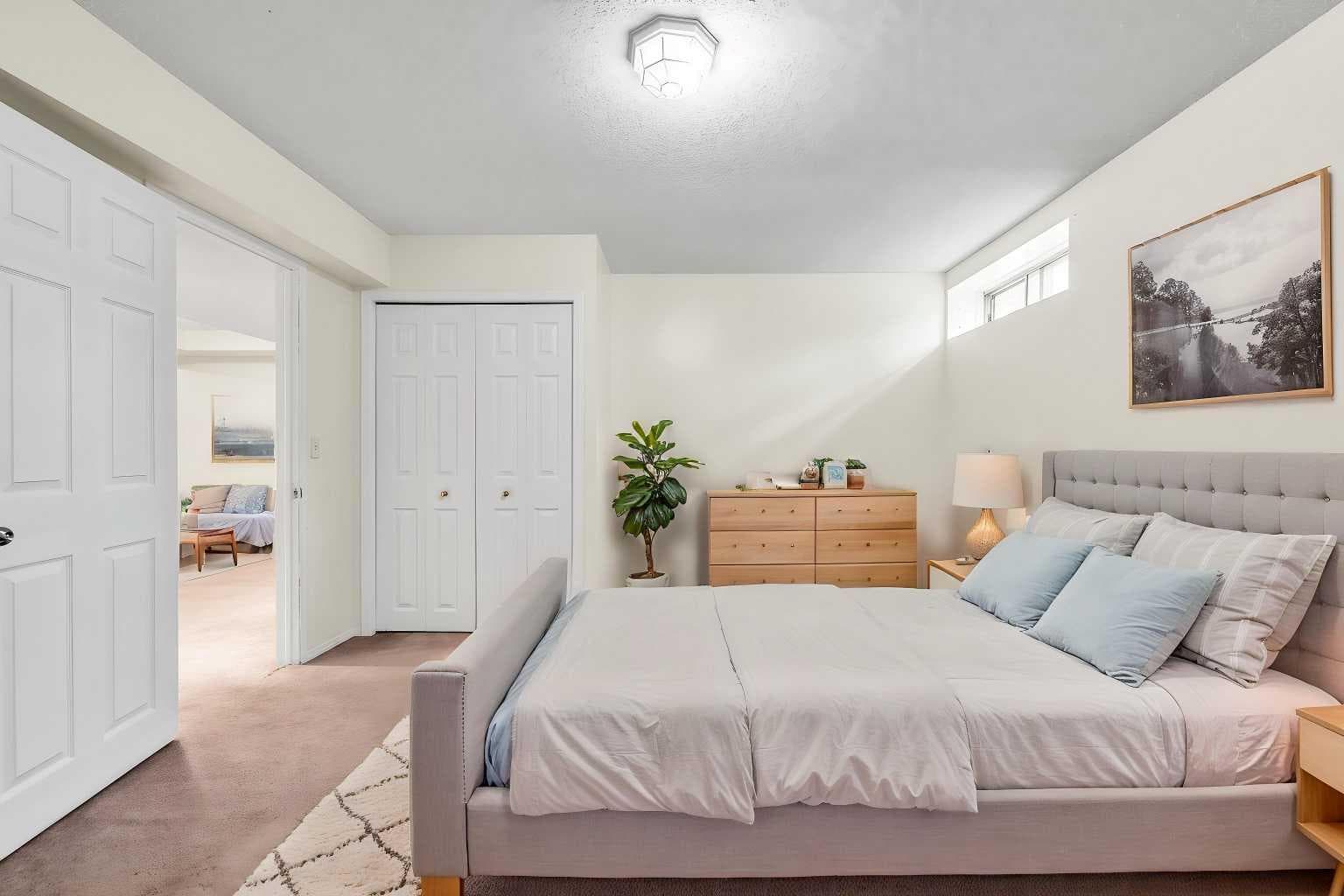 68 Catalina Circle NE