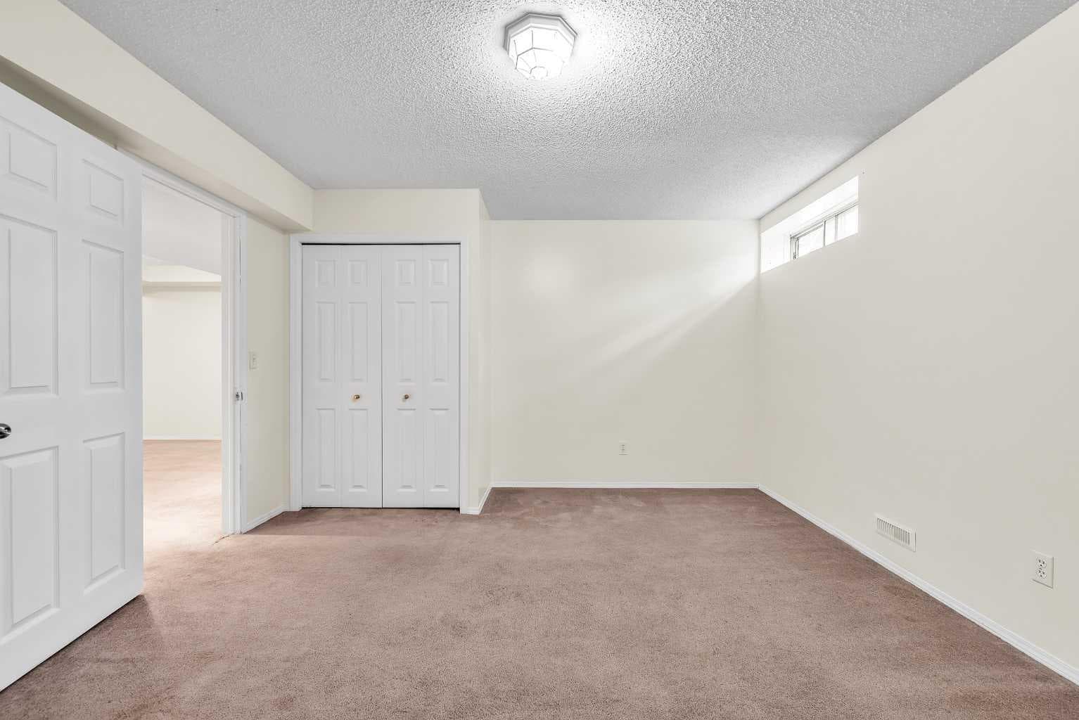 68 Catalina Circle NE