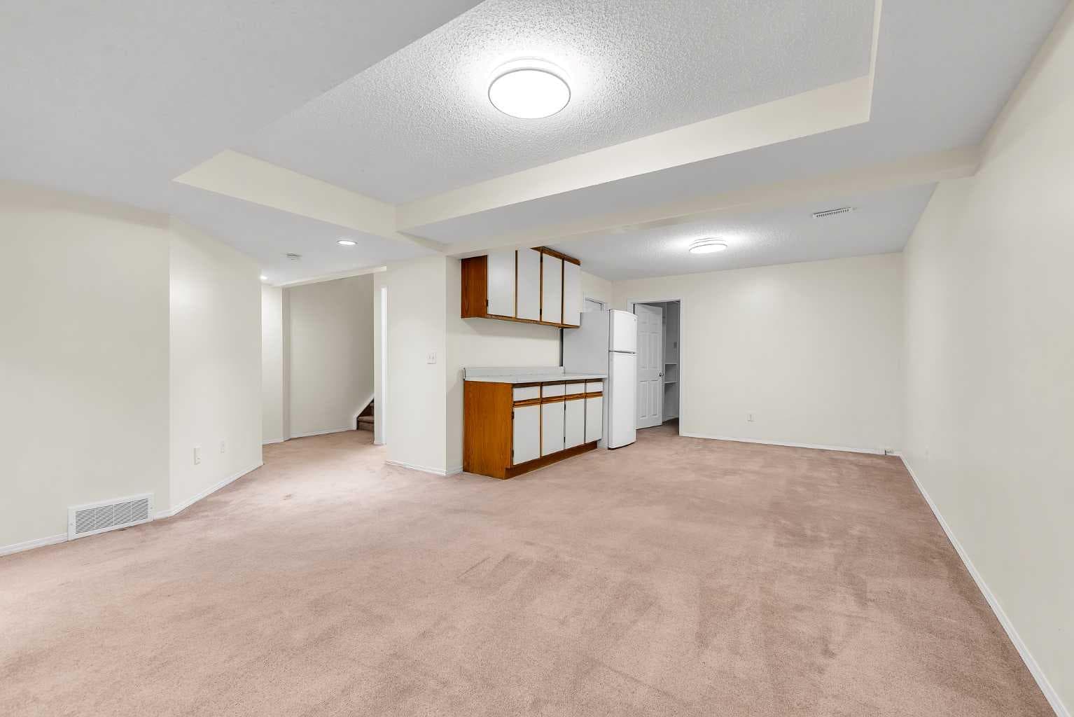 68 Catalina Circle NE