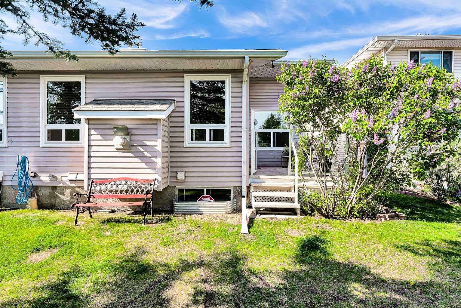 68 Catalina Circle NE