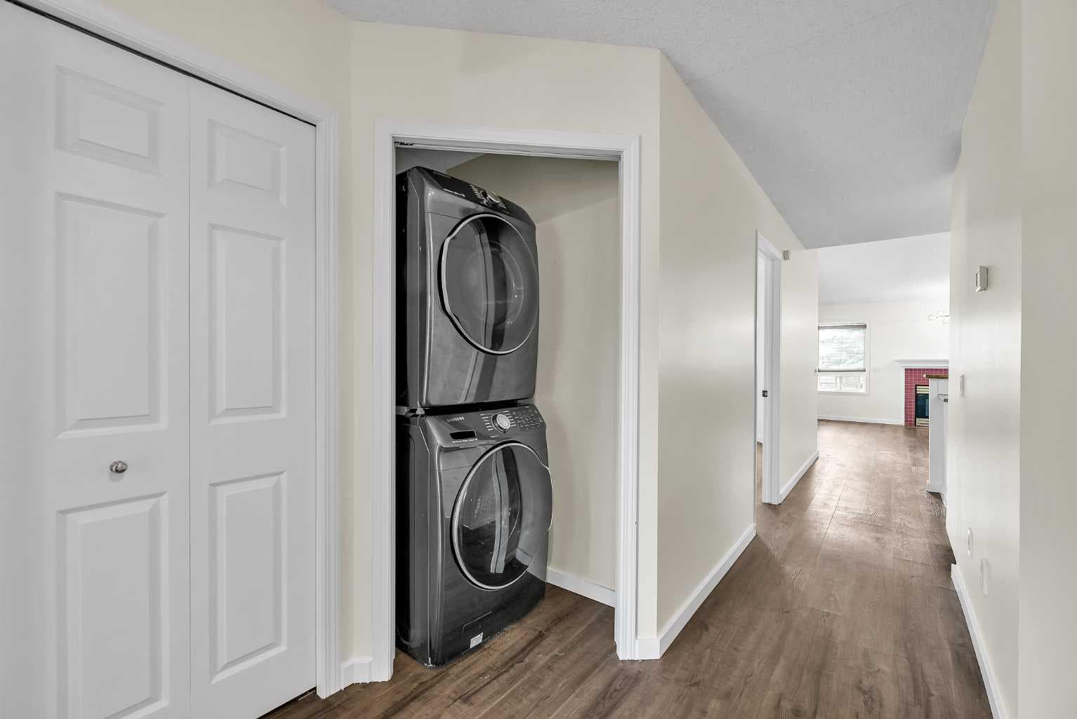 68 Catalina Circle NE