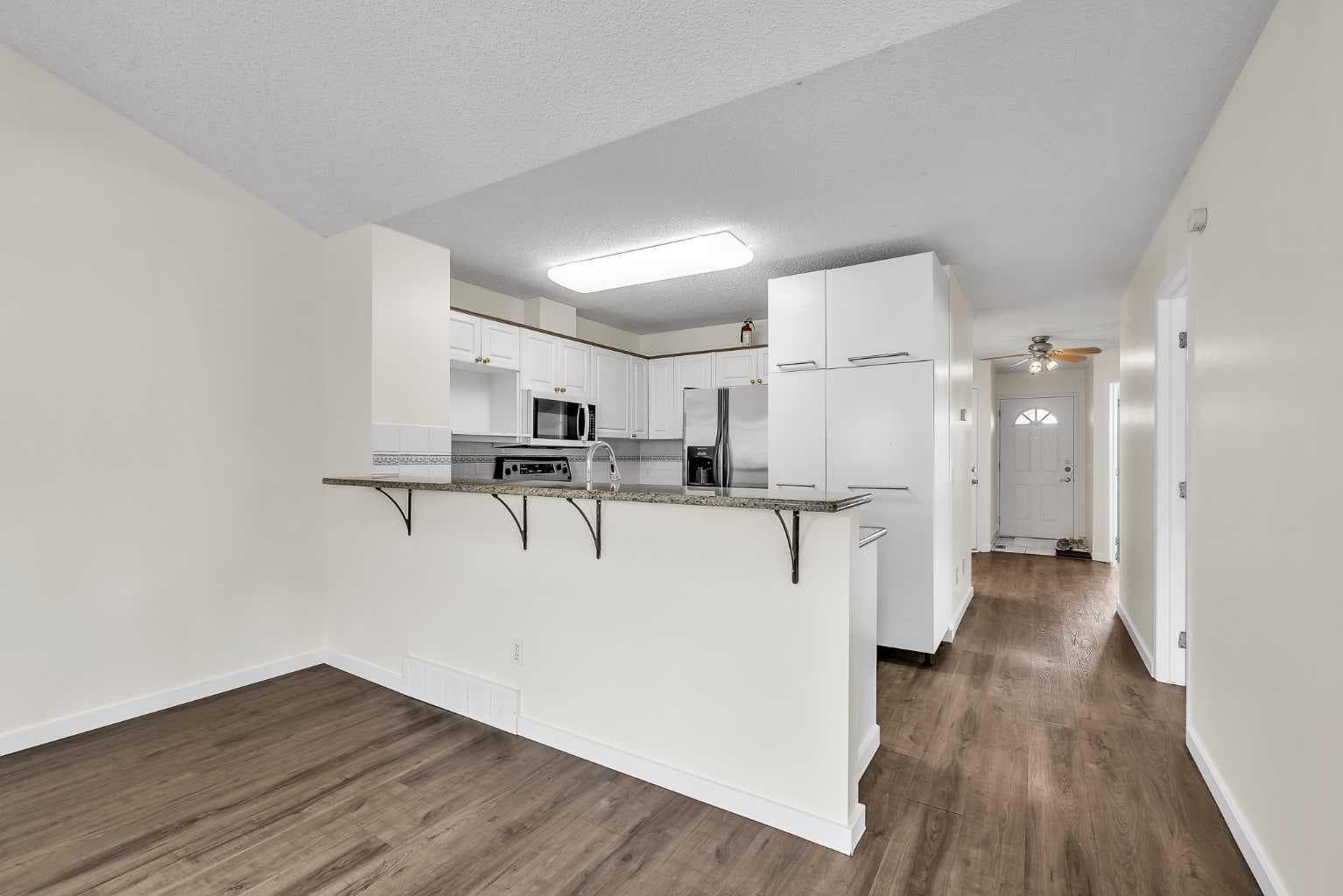 68 Catalina Circle NE
